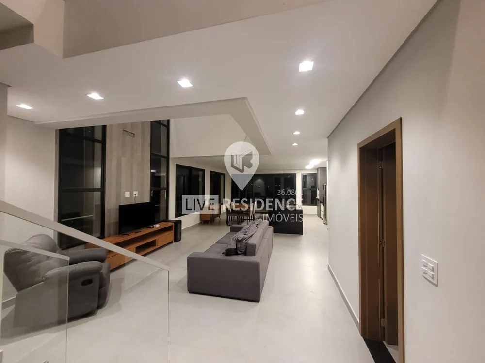 Casa, 4 quartos, 229 m² - Foto 2