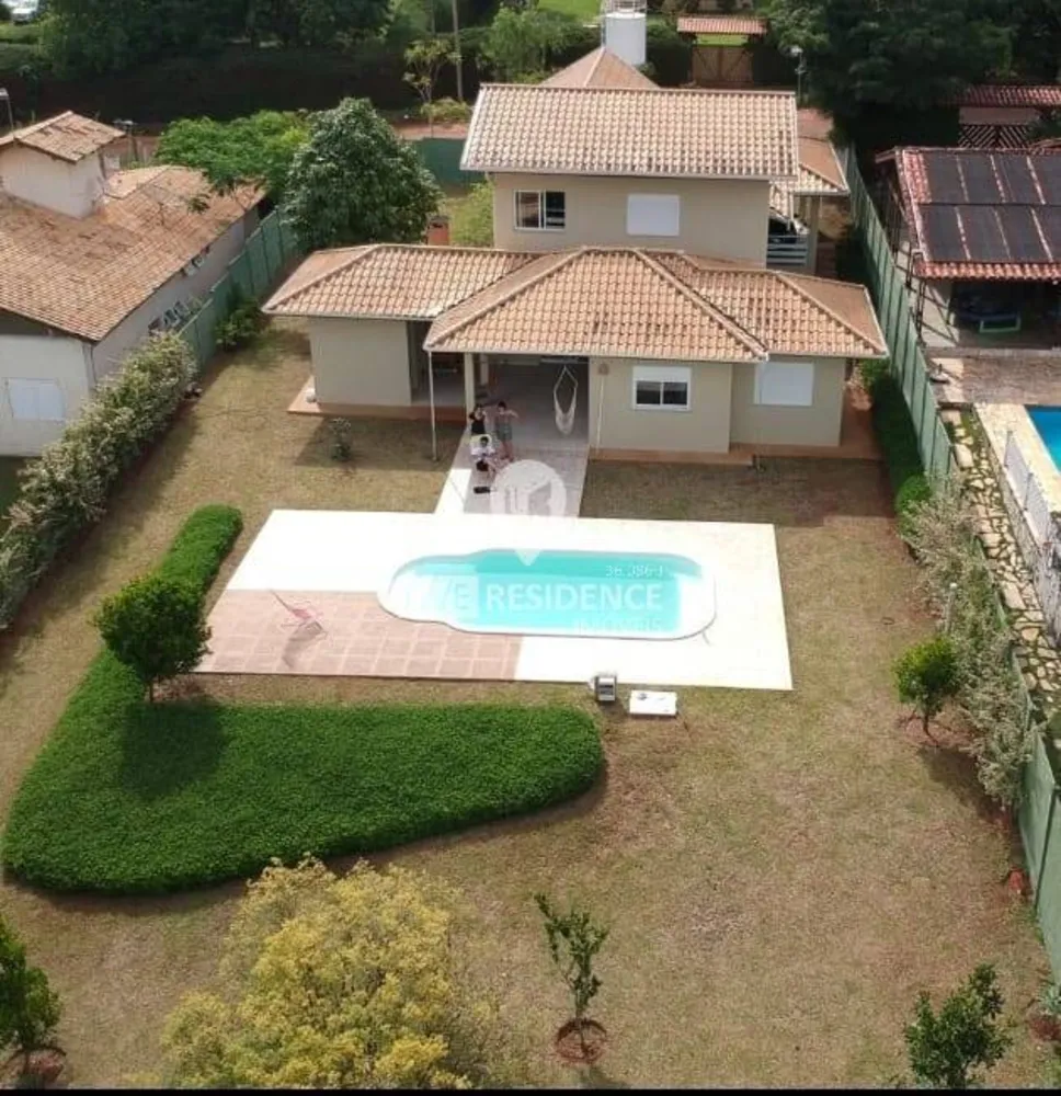 Casa, 3 quartos, 191 m² - Foto 1
