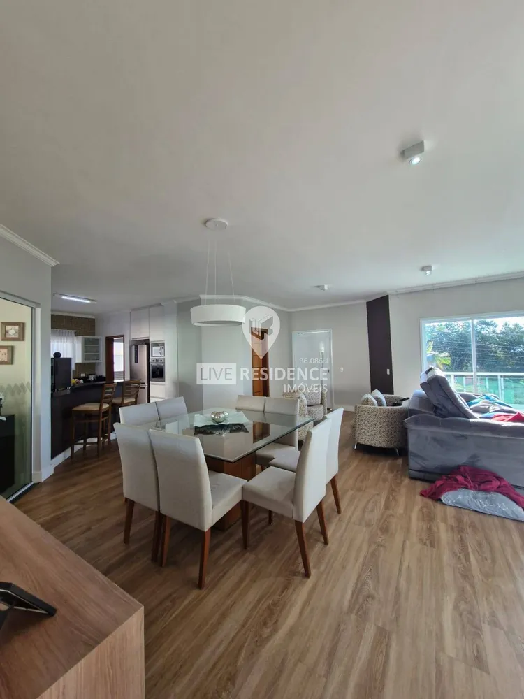 Casa, 3 quartos, 237 m² - Foto 4