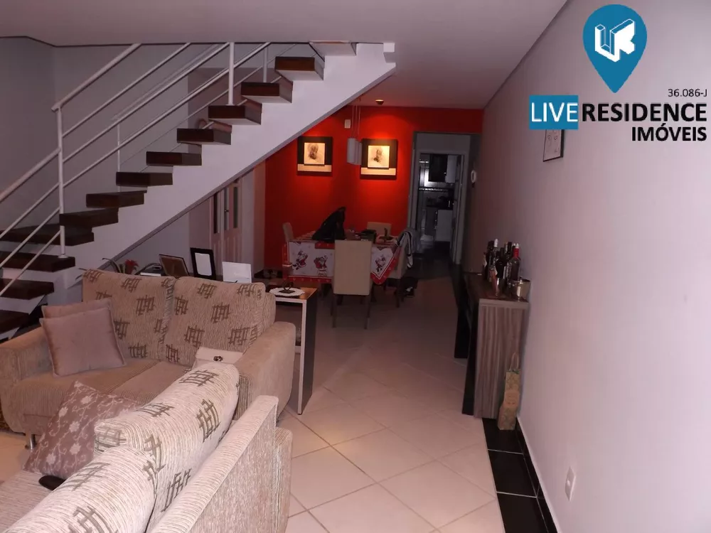 Casa à venda com 3 quartos, 250m² - Foto 3