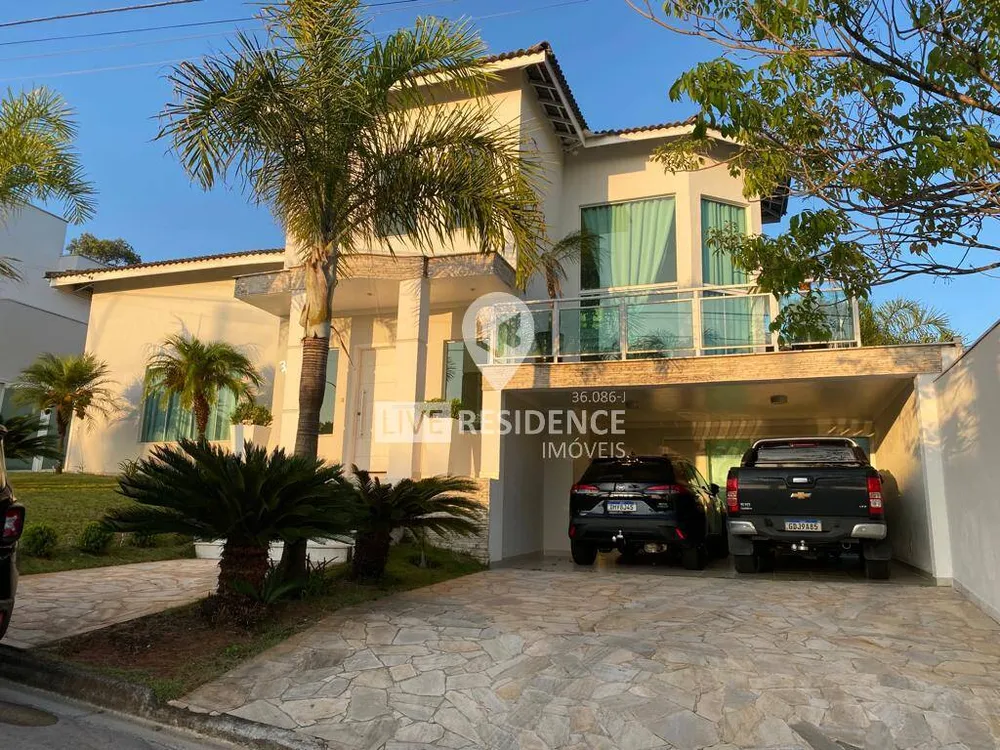 Casa, 3 quartos, 296 m² - Foto 1