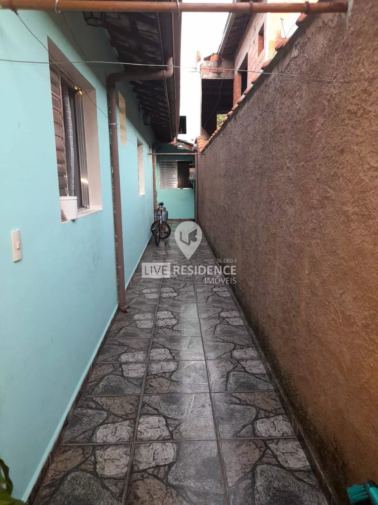 Casa à venda com 3 quartos, 100m² - Foto 4