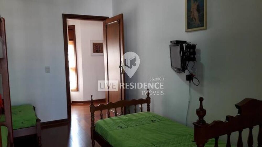Casa à venda com 3 quartos, 403m² - Foto 4