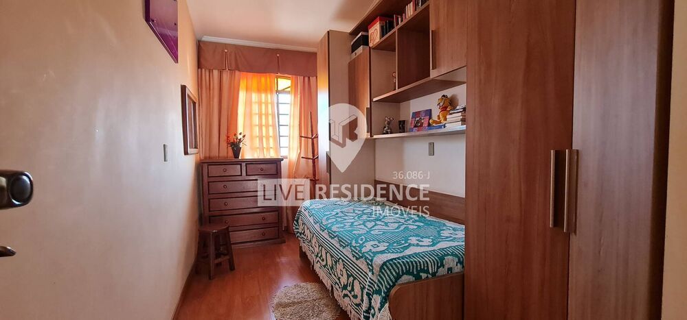 Casa à venda com 4 quartos, 401m² - Foto 4