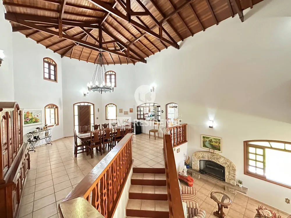 Casa, 6 quartos, 653 m² - Foto 1