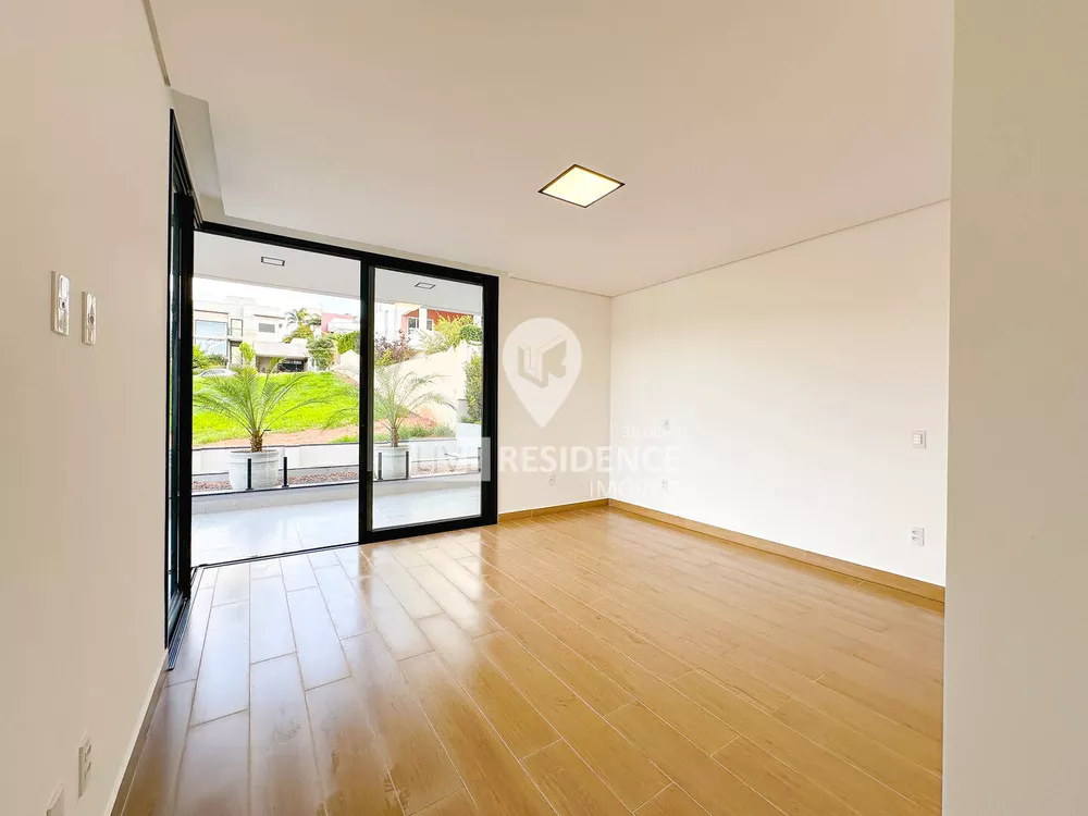 Casa à venda com 4 quartos, 372m² - Foto 2