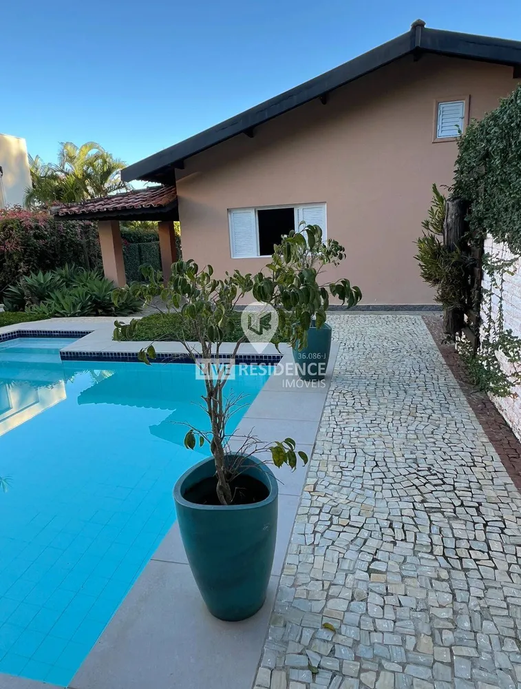 Casa, 3 quartos, 289 m² - Foto 1