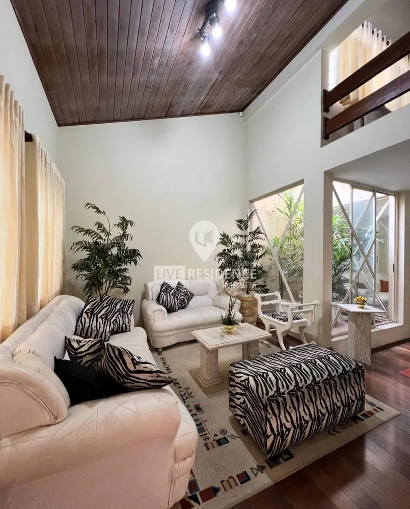 Casa, 4 quartos, 394 m² - Foto 1