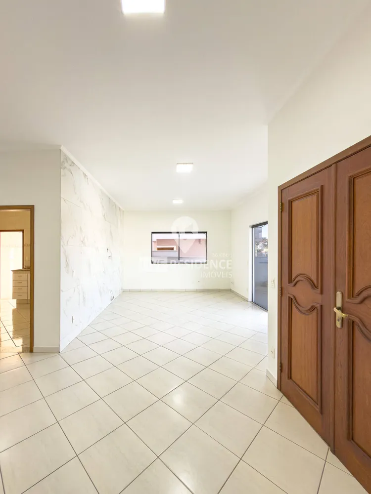 Casa, 3 quartos, 250 m² - Foto 8