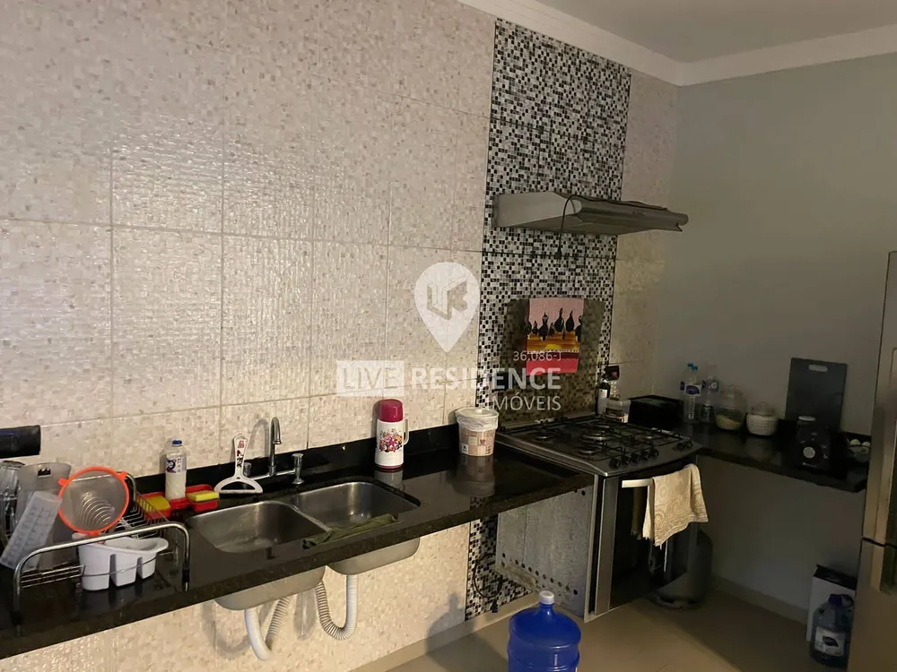 Casa, 4 quartos, 208 m² - Foto 3