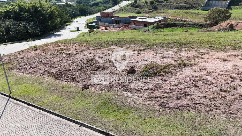 Terreno à venda, 640m² - Foto 1