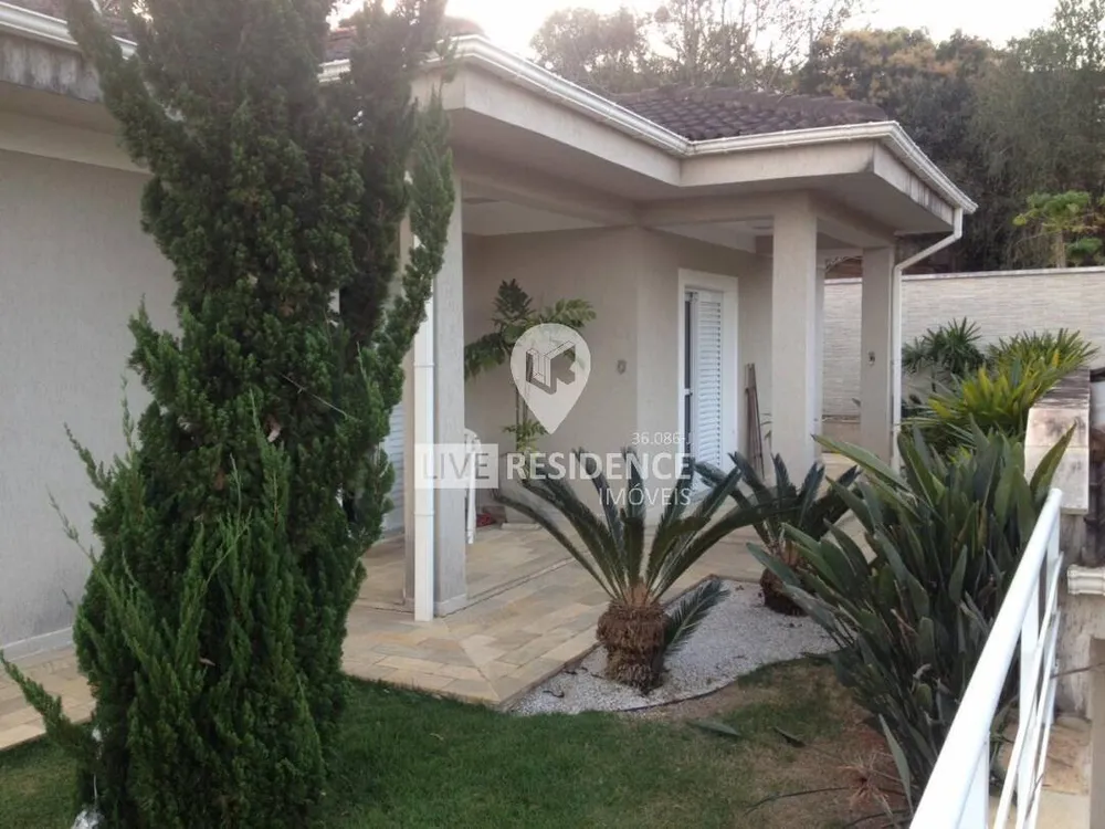 Casa, 3 quartos, 1330 m² - Foto 3