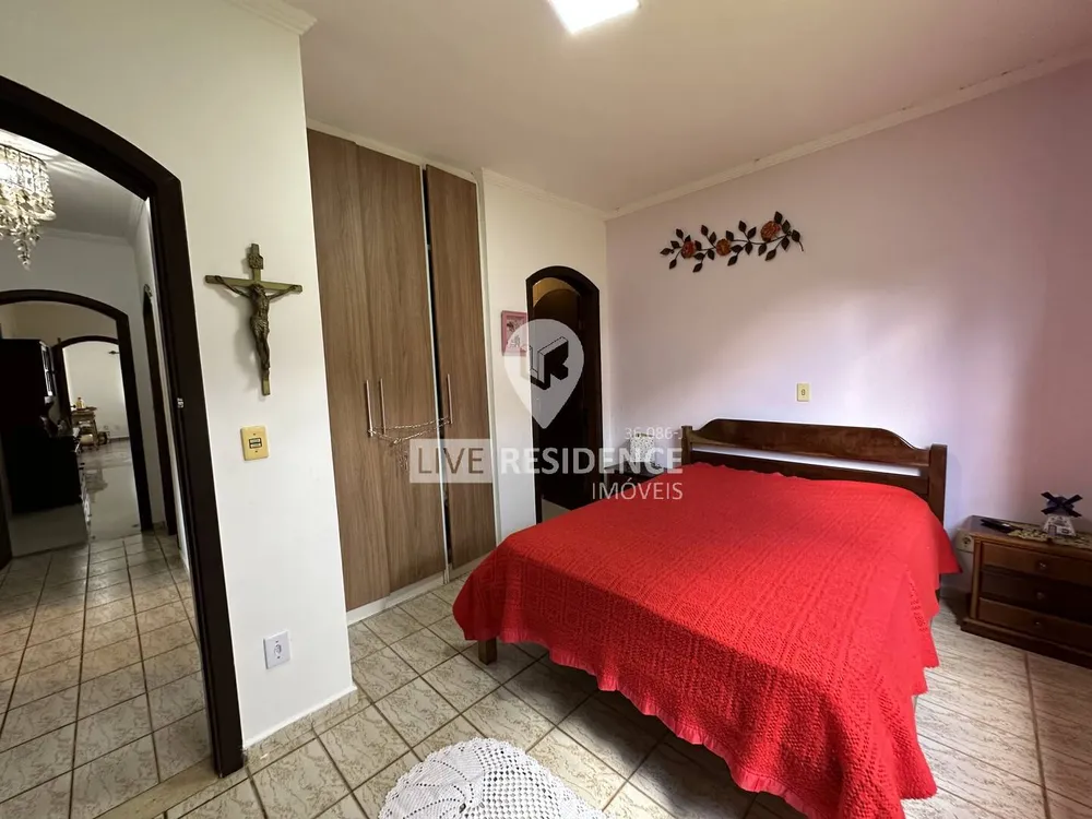 Casa, 4 quartos, 250 m² - Foto 8