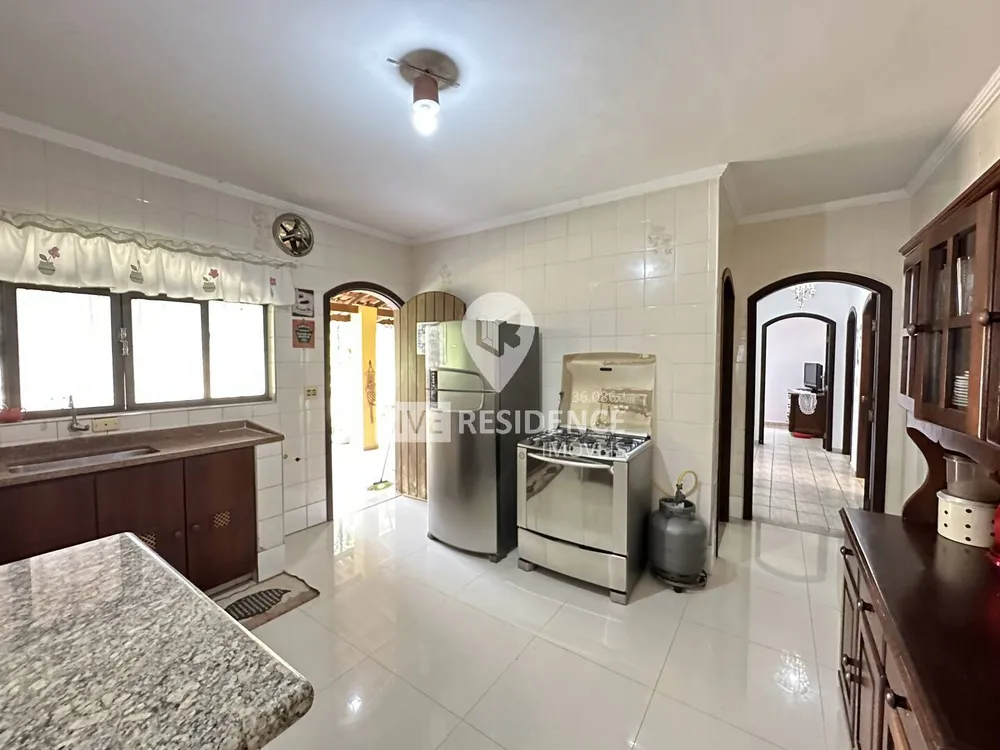 Casa, 4 quartos, 250 m² - Foto 4