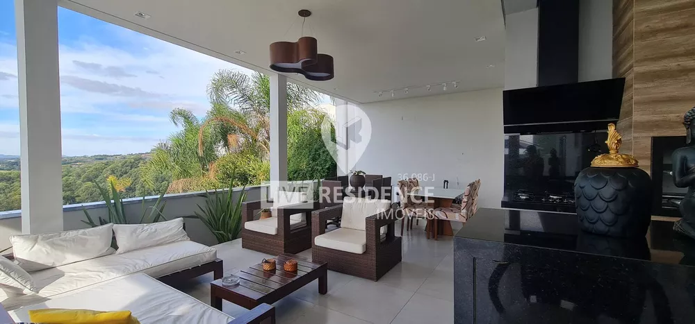 Casa à venda com 3 quartos, 250m² - Foto 3