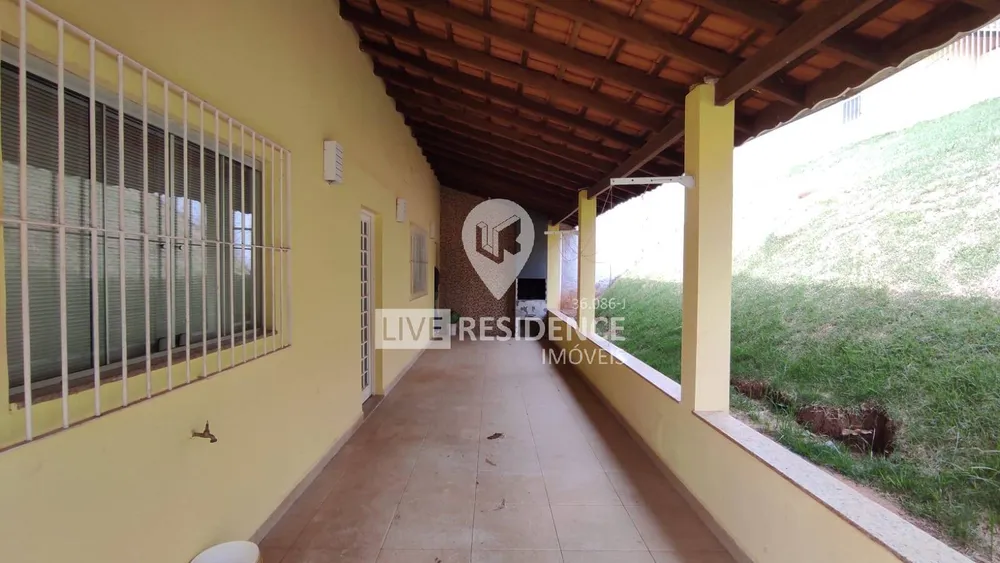 Casa, 3 quartos, 220 m² - Foto 2