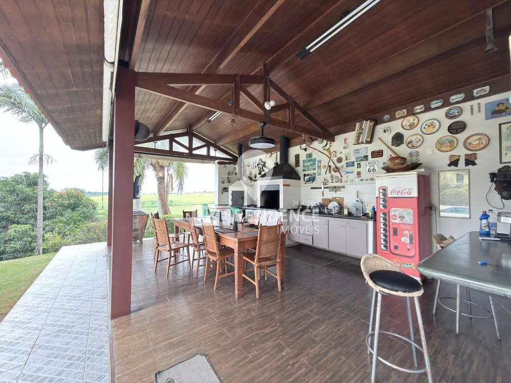 Casa, 3 quartos, 270 m² - Foto 8