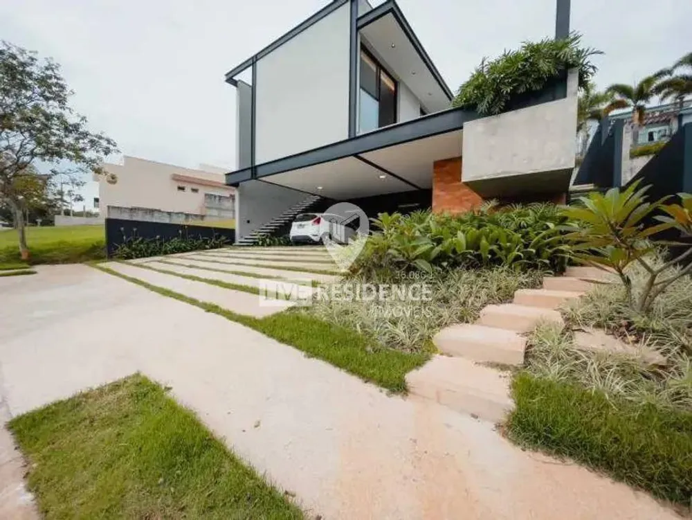 Casa, 3 quartos, 258 m² - Foto 1