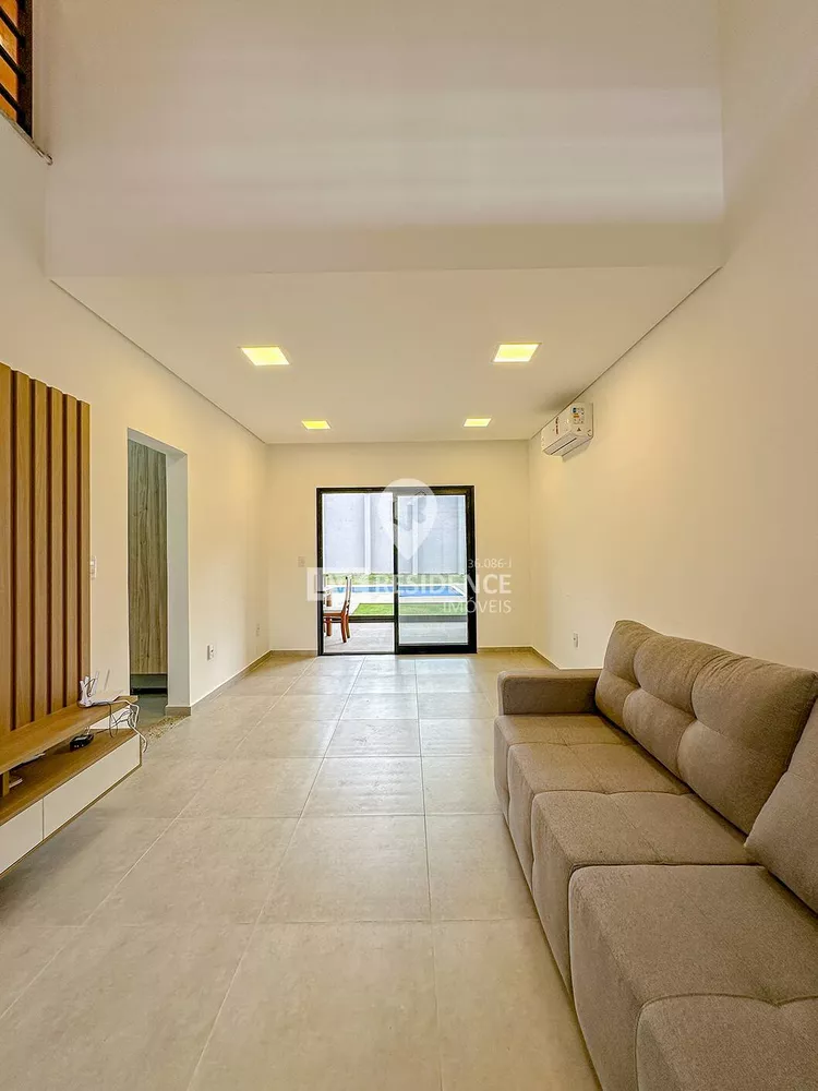 Casa à venda com 3 quartos, 195m² - Foto 3