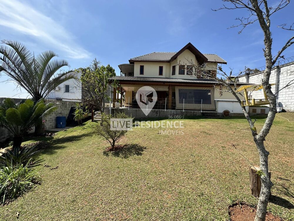 Casa à venda com 3 quartos, 335m² - Foto 4
