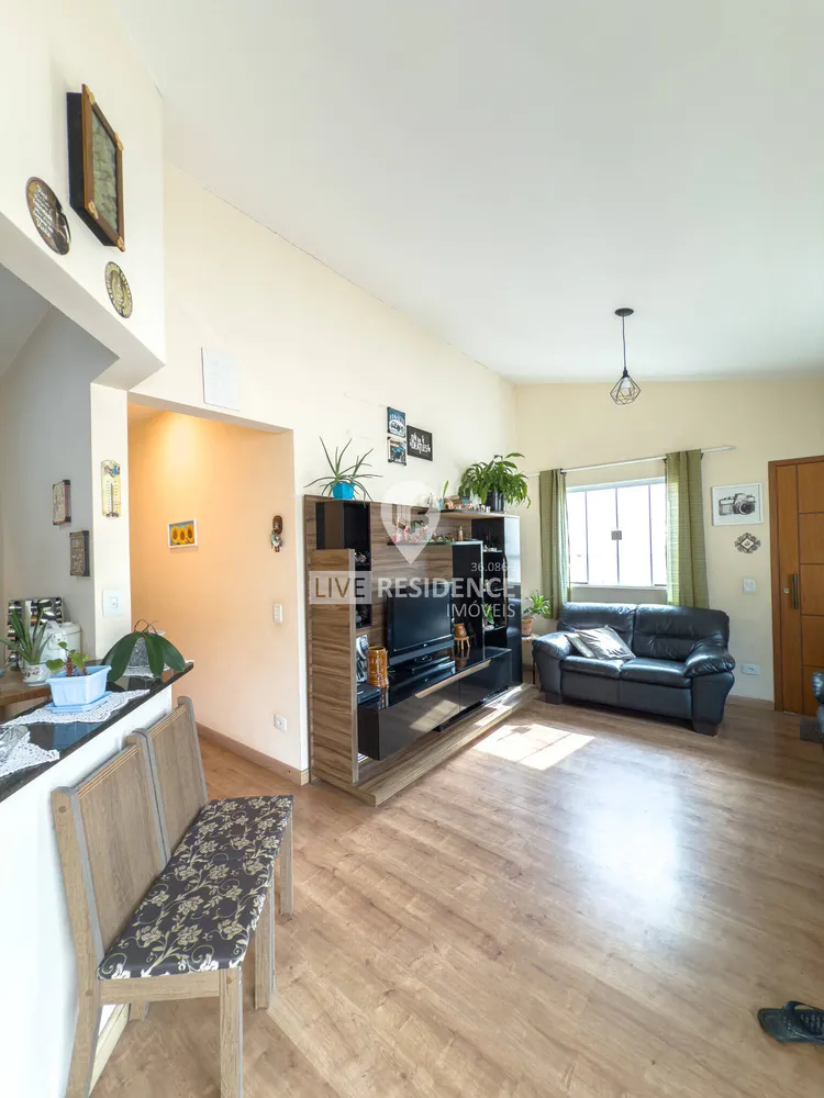 Casa, 3 quartos, 80 m² - Foto 1
