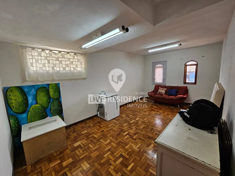 Casa, 3 quartos, 268 m² - Foto 2