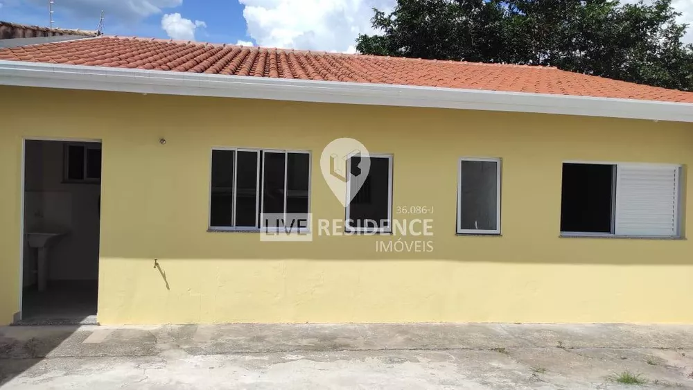 Casa à venda com 3 quartos, 160m² - Foto 1