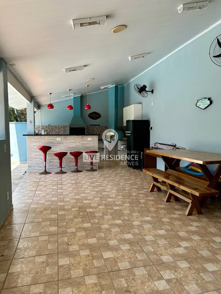 Casa, 3 quartos, 275 m² - Foto 1