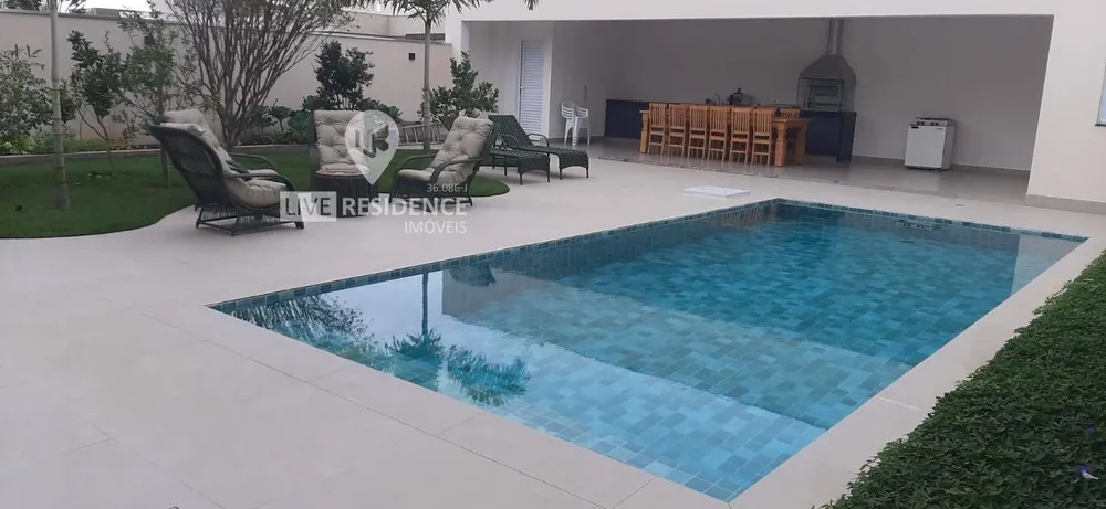 Casa, 5 quartos, 327 m² - Foto 1
