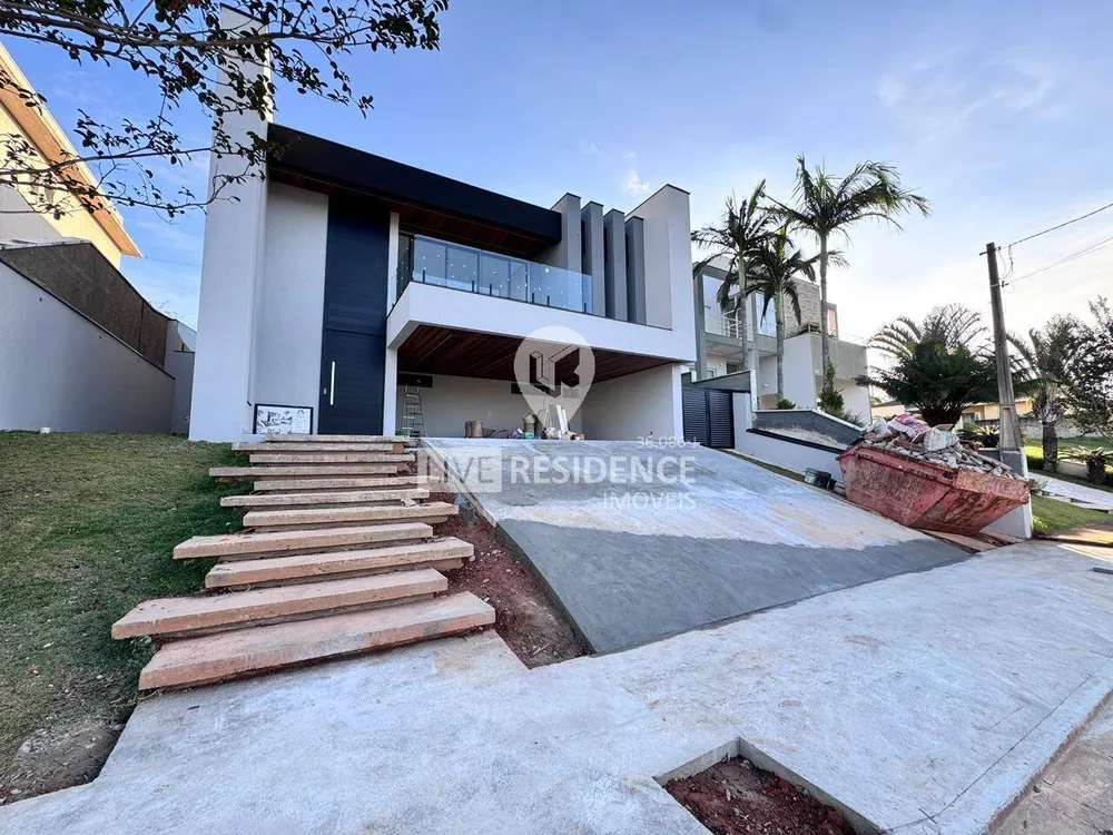 Casa, 3 quartos, 318 m² - Foto 1