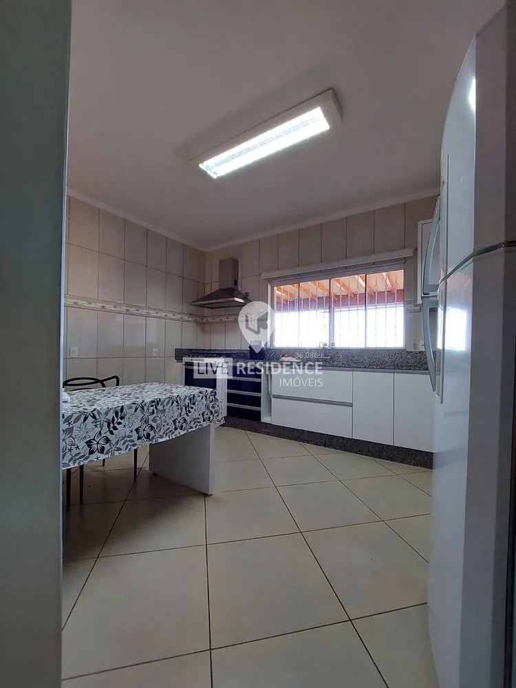 Casa, 3 quartos, 180 m² - Foto 10