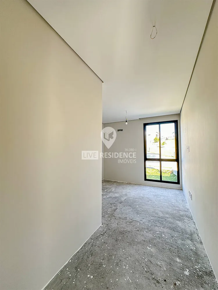 Casa, 4 quartos, 228 m² - Foto 2