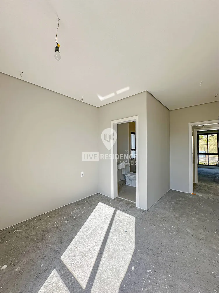 Casa, 4 quartos, 228 m² - Foto 3