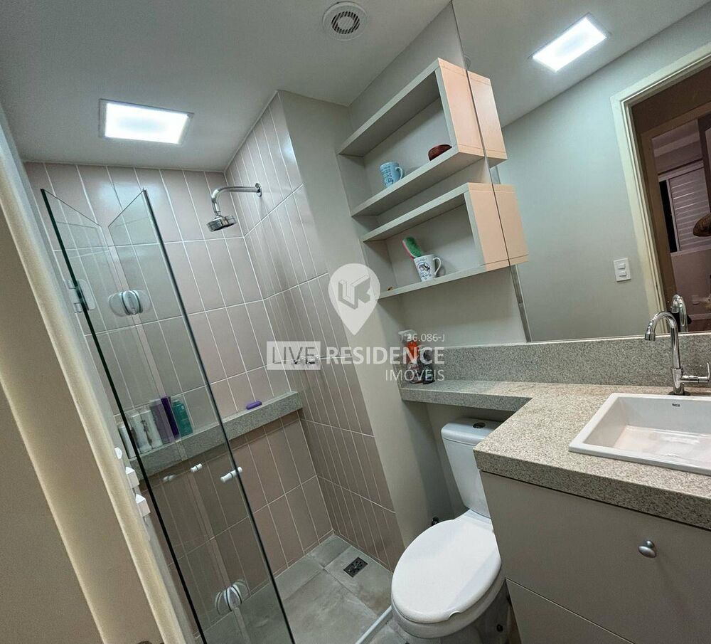 Apartamento à venda com 2 quartos, 69m² - Foto 2