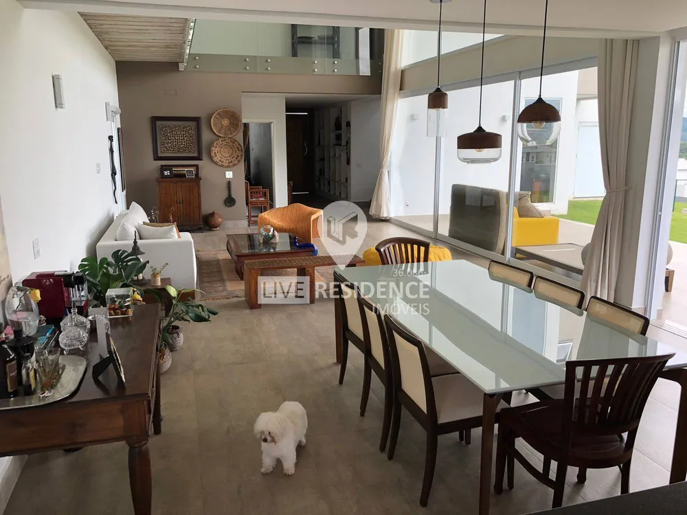 Casa, 4 quartos, 416 m² - Foto 1