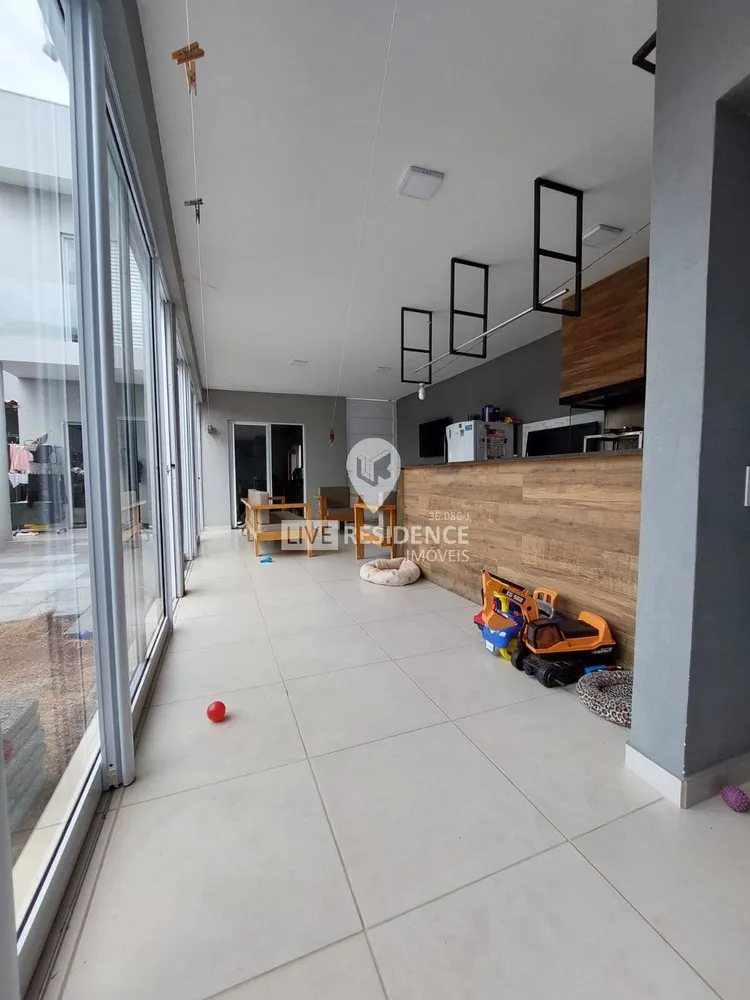 Casa, 3 quartos, 267 m² - Foto 2