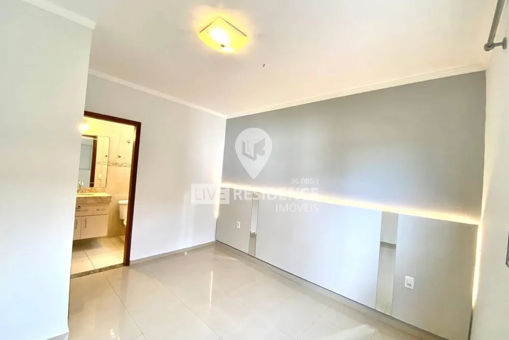 Casa, 3 quartos, 165 m² - Foto 2