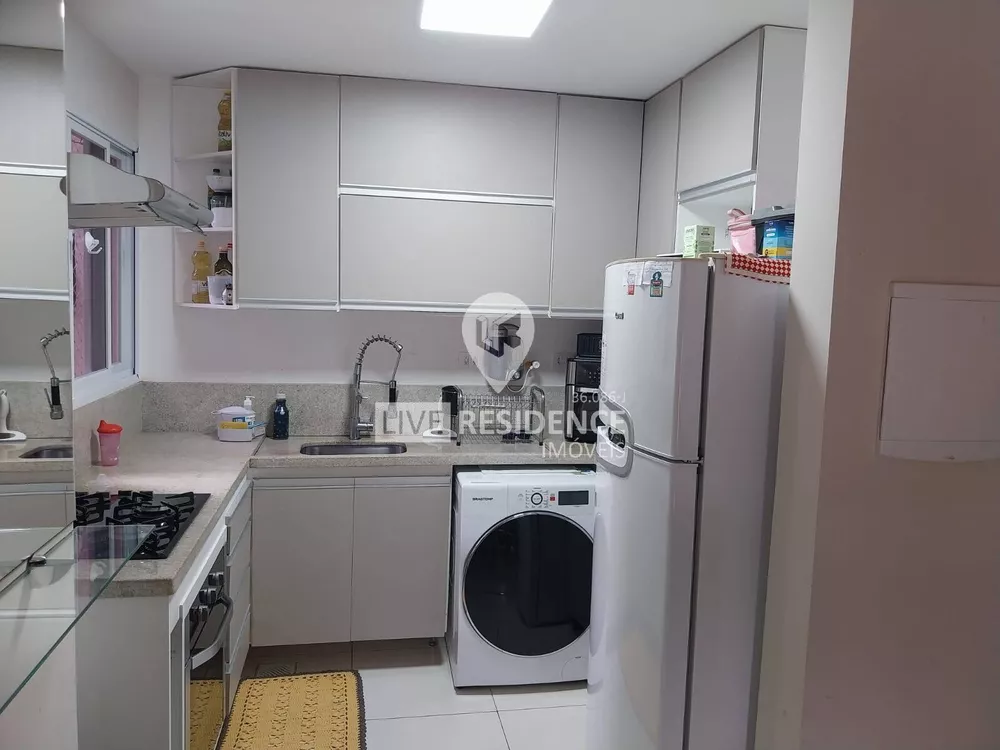 Apartamento à venda com 2 quartos, 50m² - Foto 2