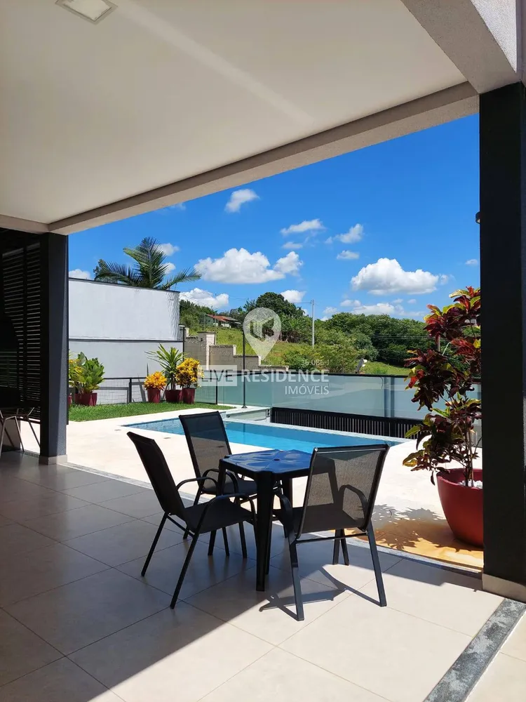 Casa, 3 quartos, 340 m² - Foto 1