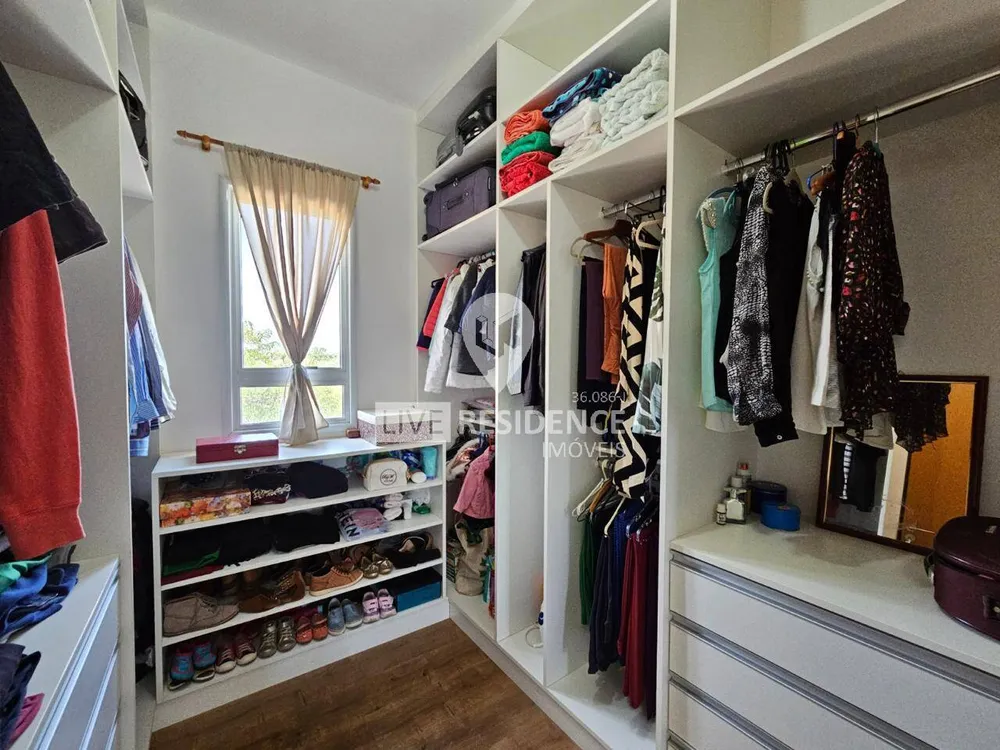Casa, 3 quartos, 249 m² - Foto 8