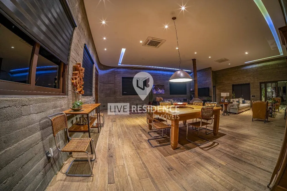 Casa, 4 quartos, 807 m² - Foto 1