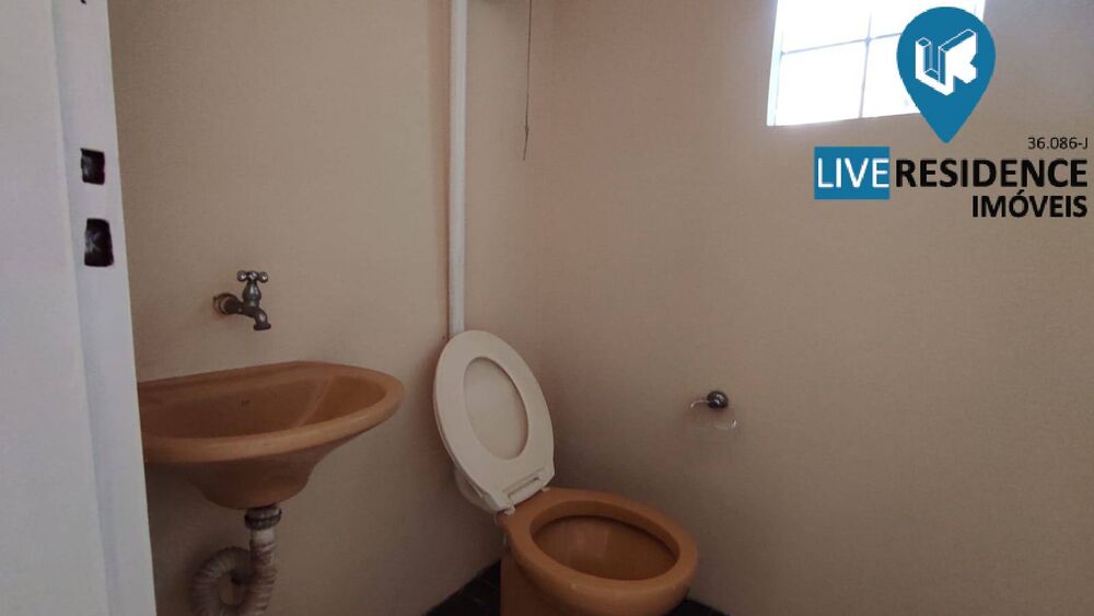 Casa à venda com 3 quartos, 272m² - Foto 3