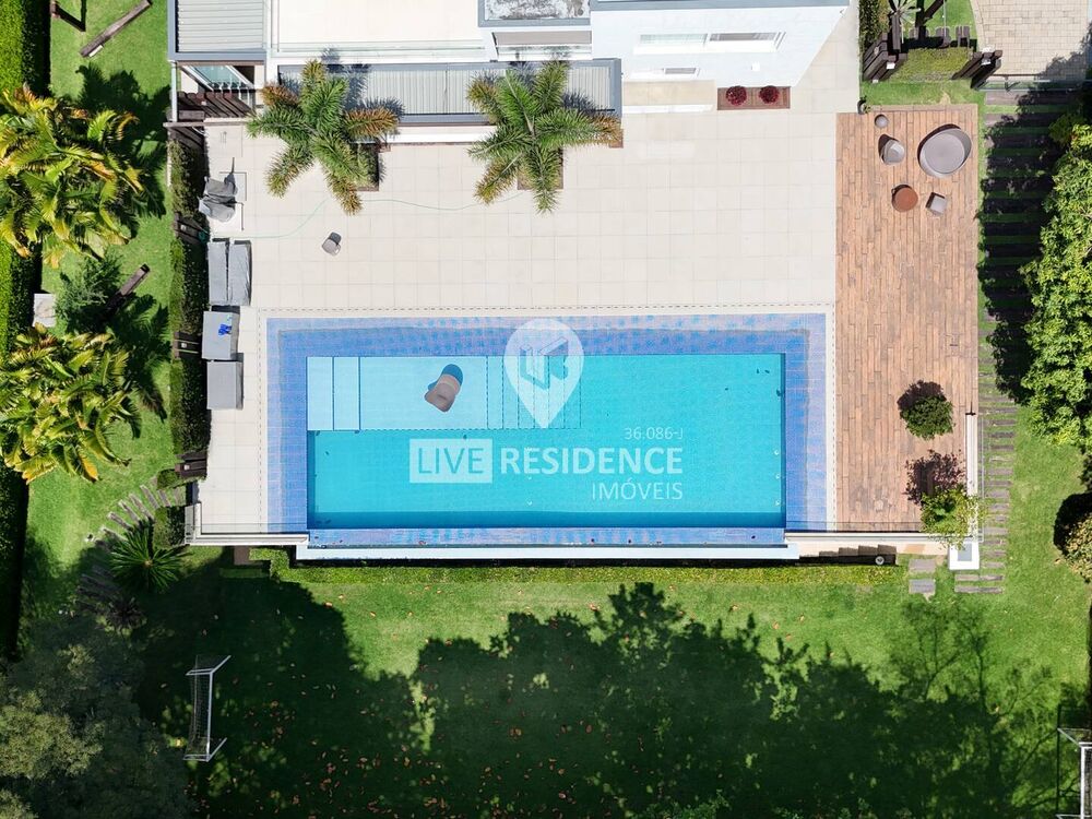 Casa à venda com 5 quartos, 840m² - Foto 4
