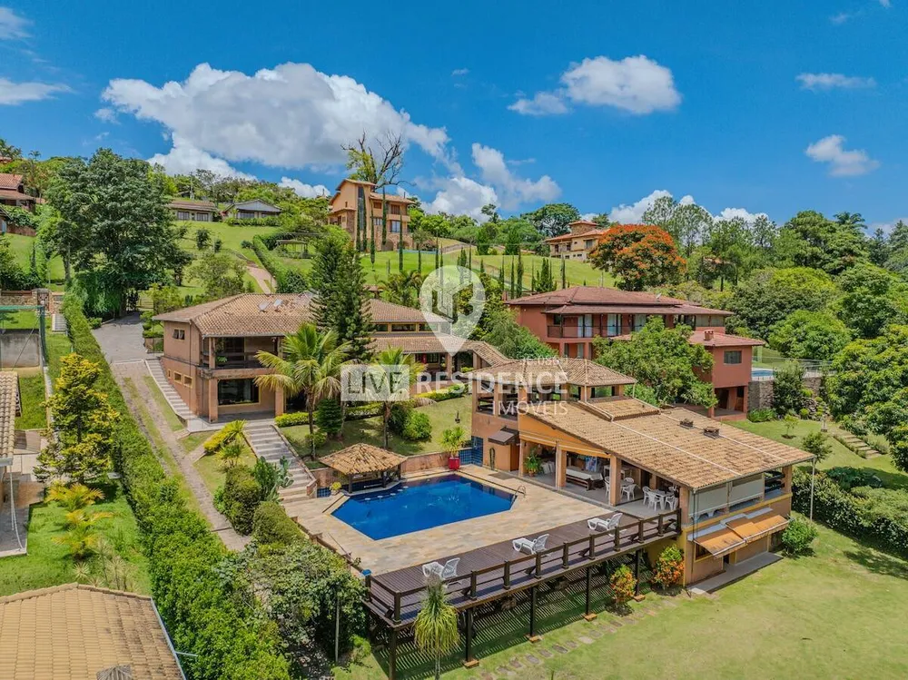 Casa, 6 quartos, 597 m² - Foto 1