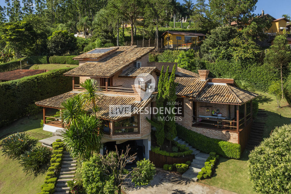 Casa à venda com 4 quartos, 478m² - Foto 1