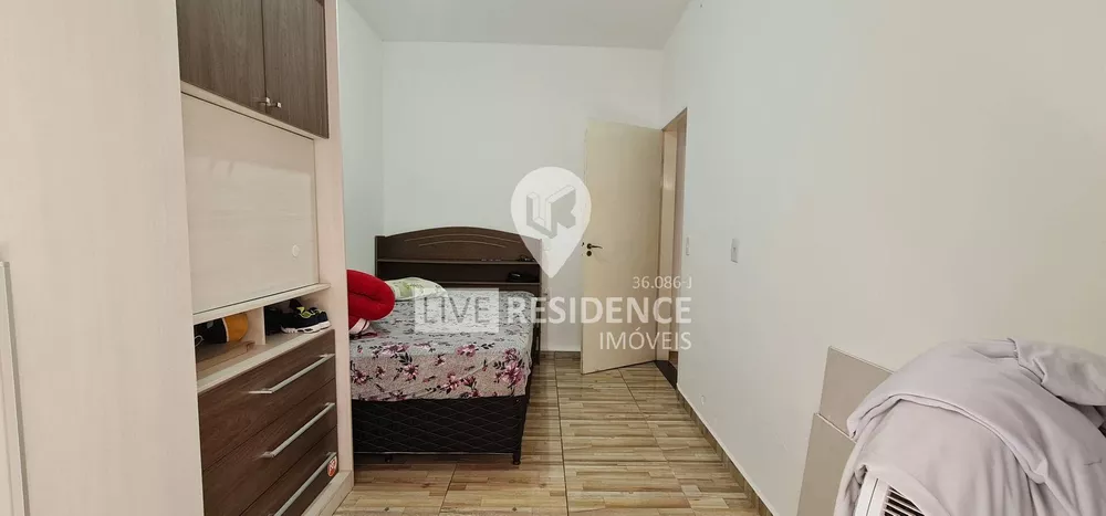 Casa à venda com 3 quartos, 156m² - Foto 2