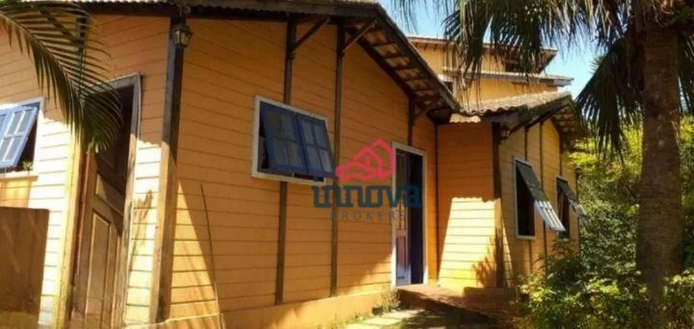 Casa, 6 quartos, 220 m² - Foto 3