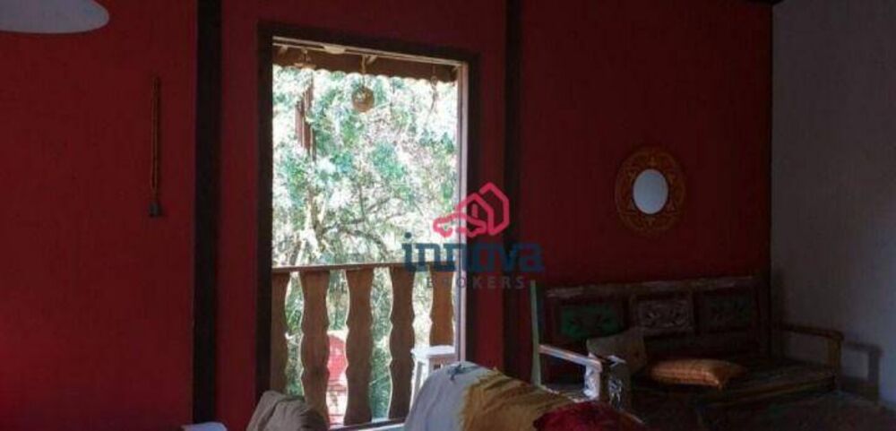 Casa, 6 quartos, 220 m² - Foto 1