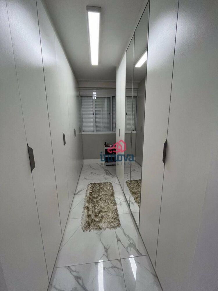 Apartamento à venda com 3 quartos, 80m² - Foto 2