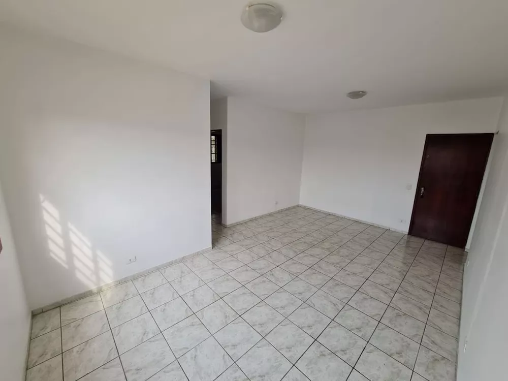 Apartamento à venda com 2 quartos, 75m² - Foto 4